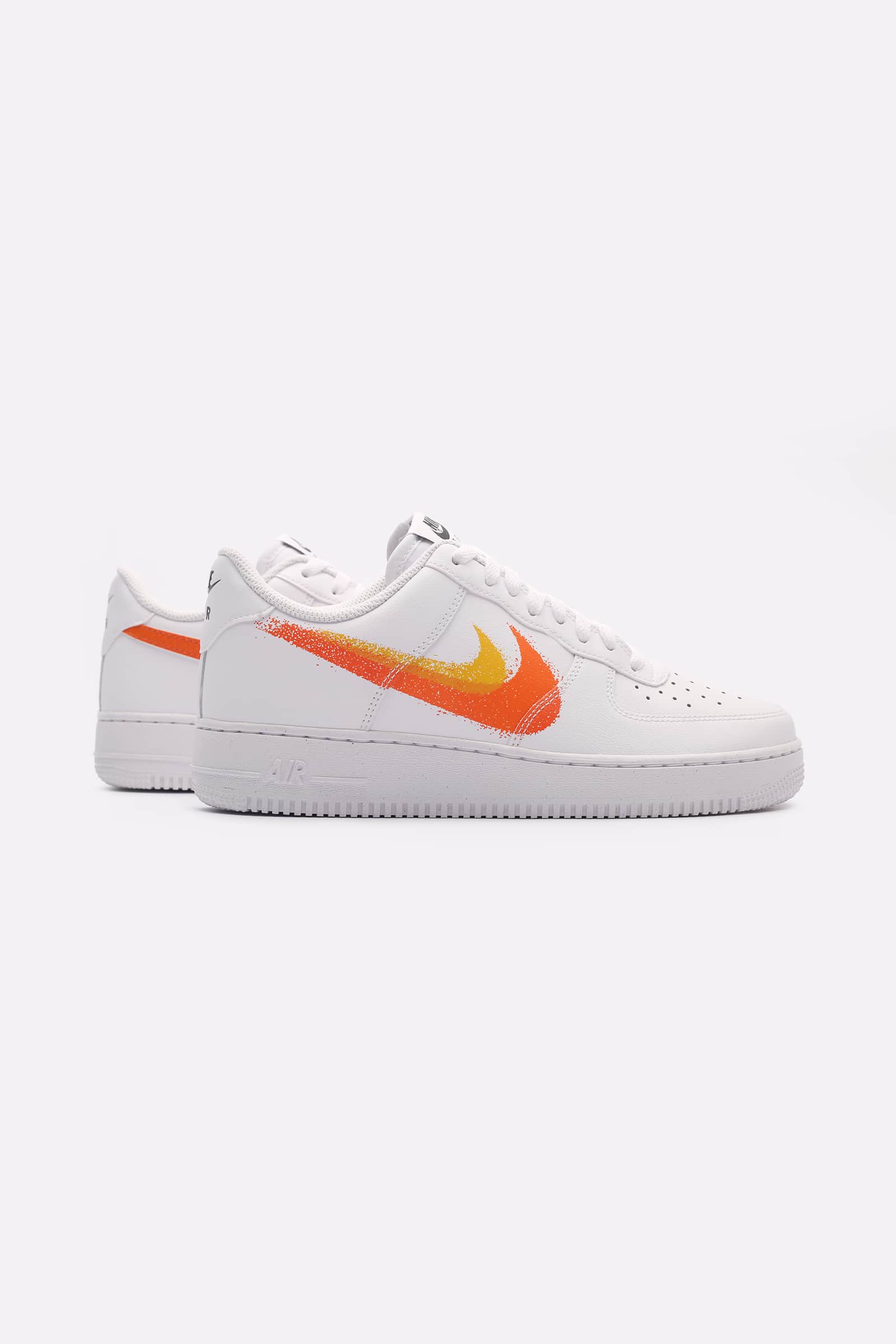 Мужские кроссовки Nike Air Force 1 '07 (FJ4228-100_)