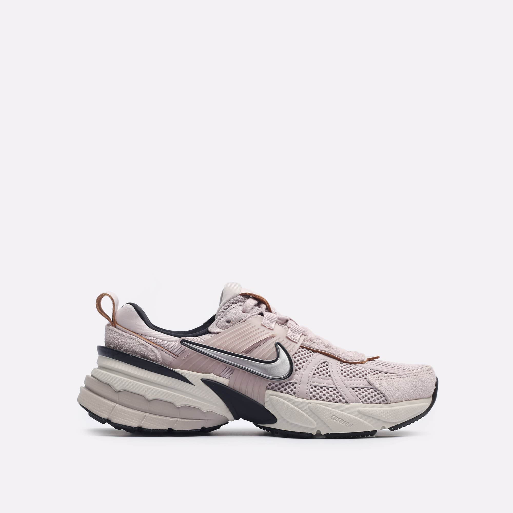 Женские кроссовки Nike WMNS V2K Run (FN6703-001)