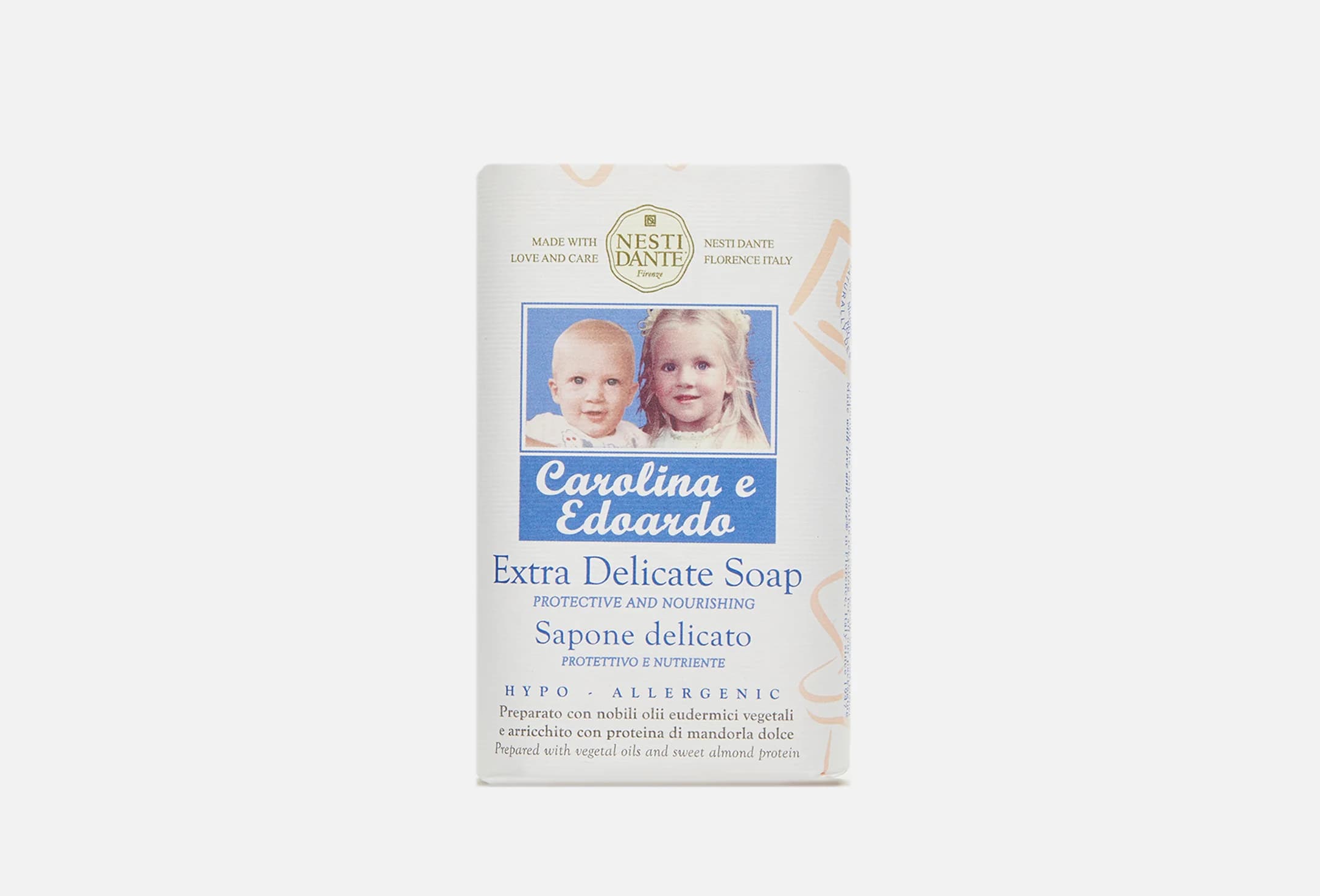 Extra delicate Carolina and Edoardo