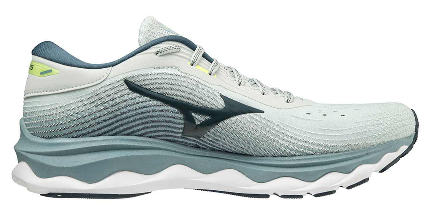 Мужские кроссовки для бега Mizuno Wave Sky 5 серые(UK)