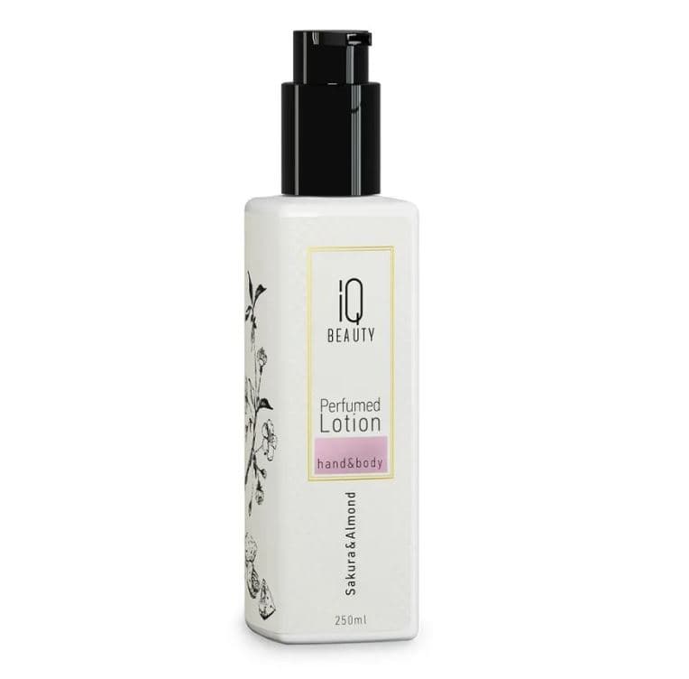 Perfumed Lotion Hand&Body Парфюмированный лосьон для рук и тела "Сакура и Миндаль"