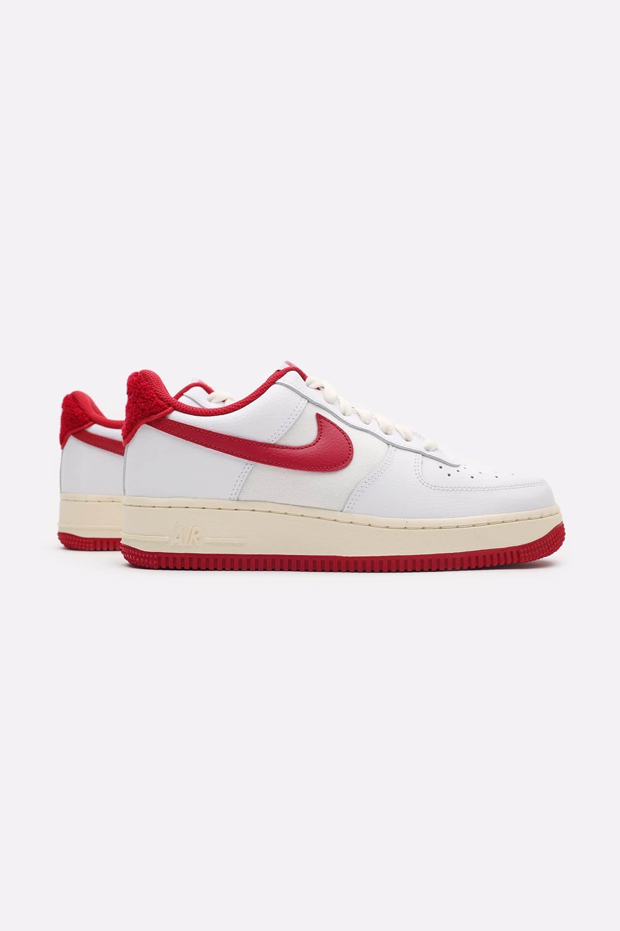 Мужские кроссовки Nike Air Force 1 '07 LV8 (DO5220-161_)