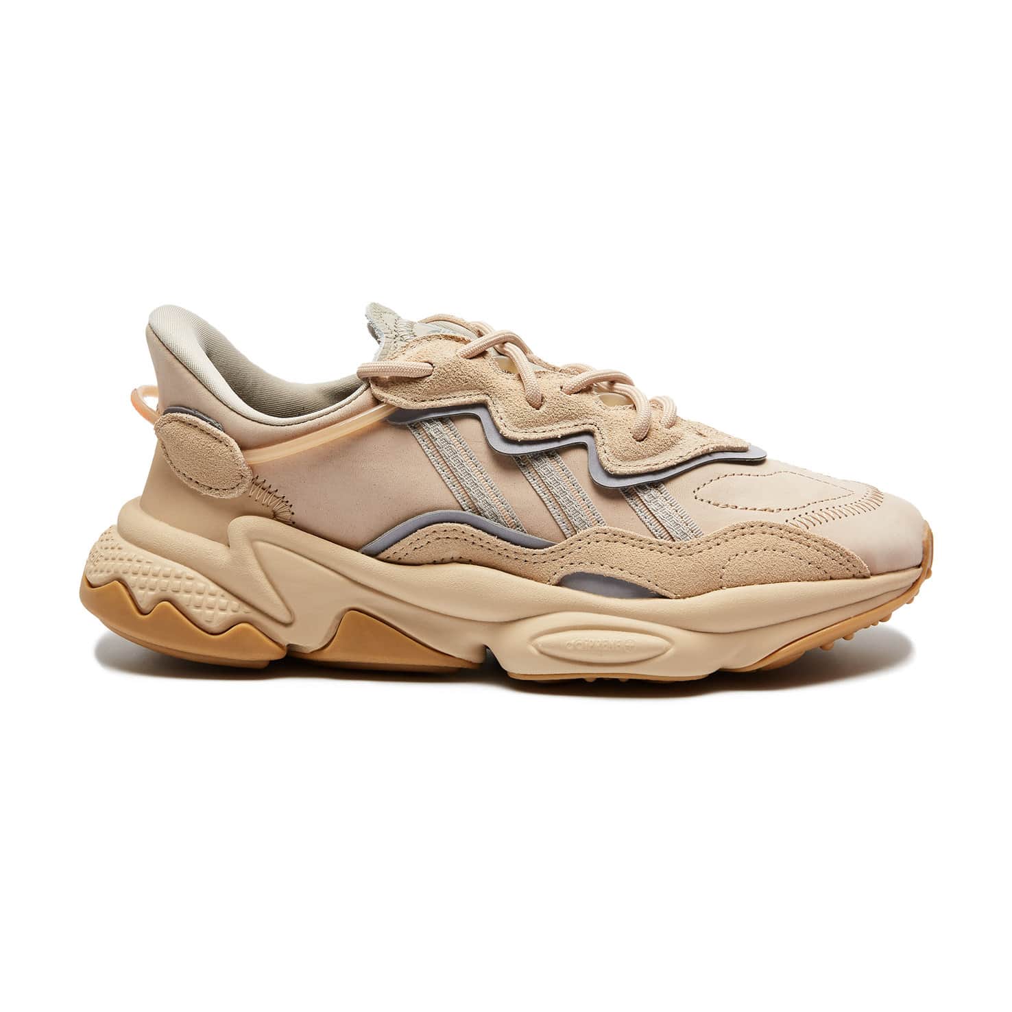 Кроссовки adidas OZWEEGO